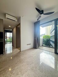 Haus On Handy (D9), Condominium #586658061